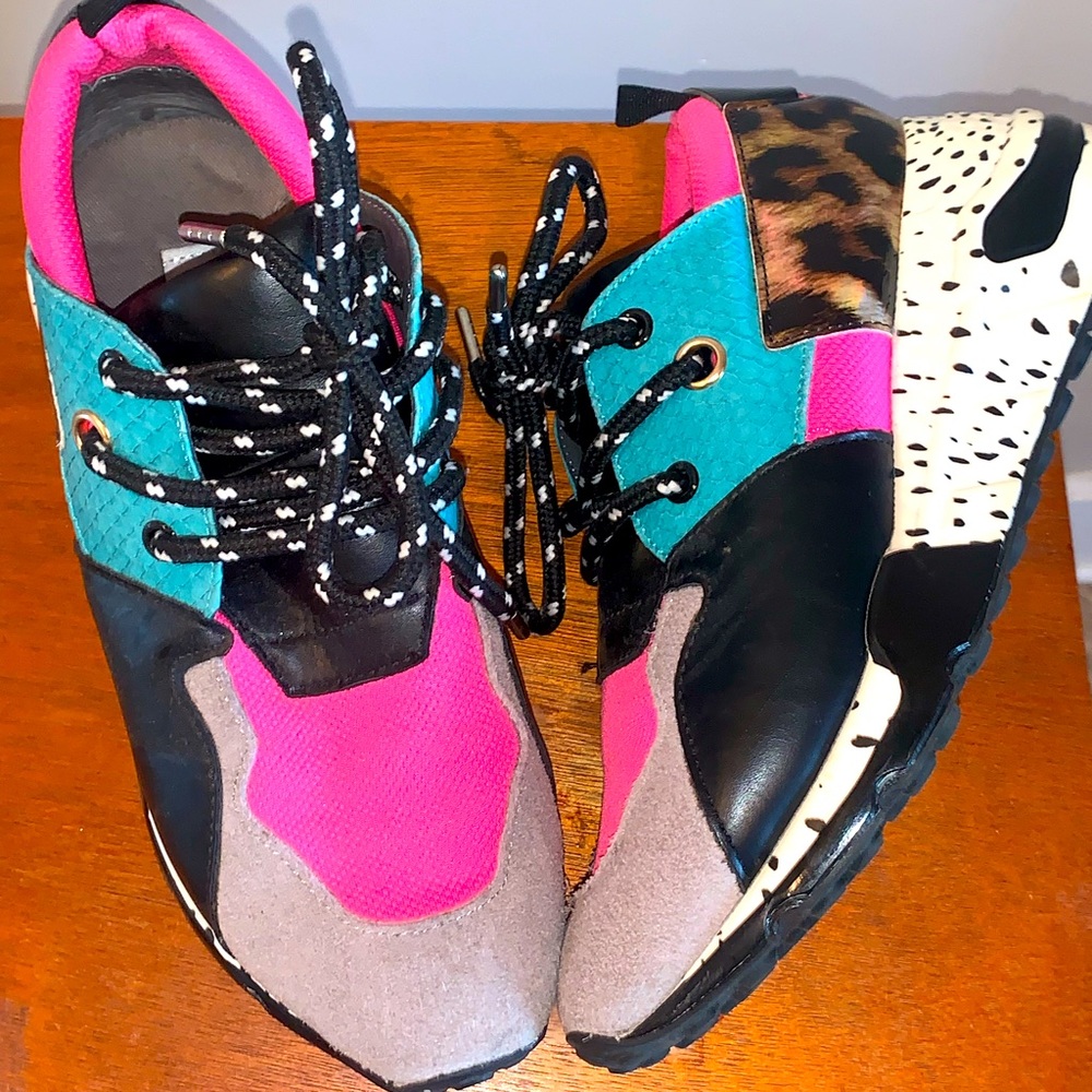 Steve Madden Cliff Sneaker(Women’s Size 7)